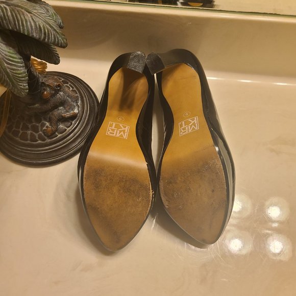 MRKT BLACK PATENT PLATFORM PUMPS 9 - Picture 5 of 6
